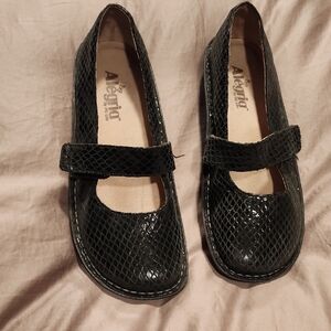 Alegria black mary jane shoes size 9